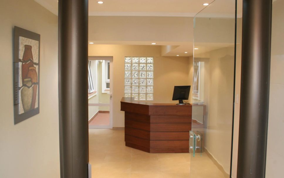 Meja Penyambut Tetamu Gambar