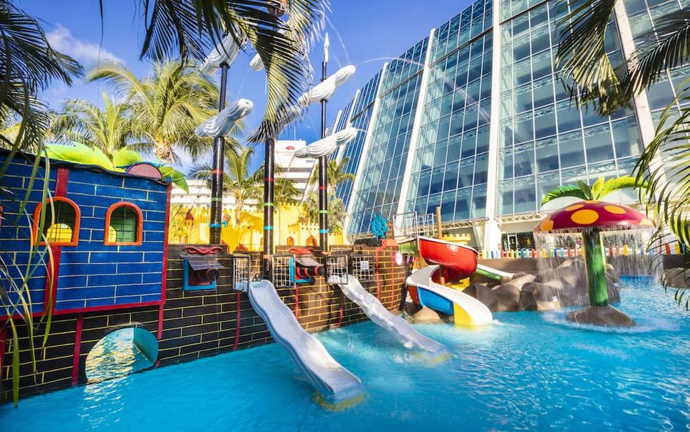 Hotel amenity Gambar