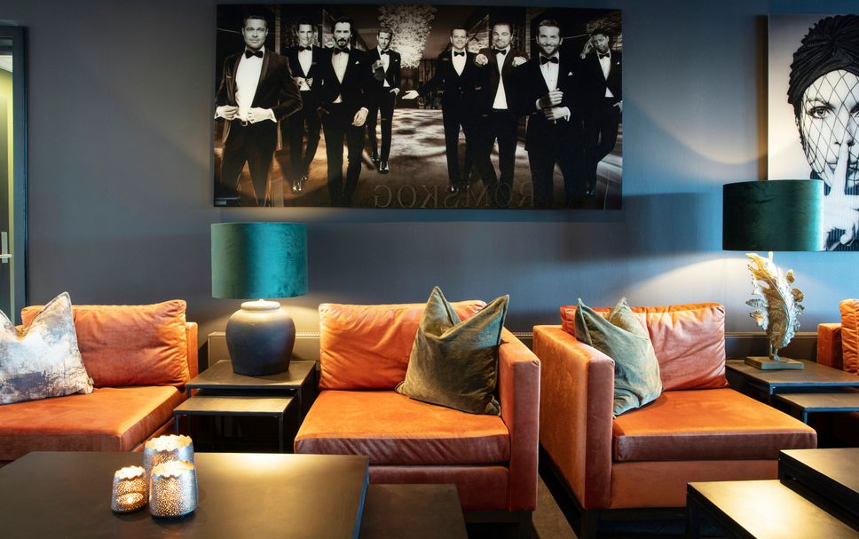 Balai Menunggu Gambar