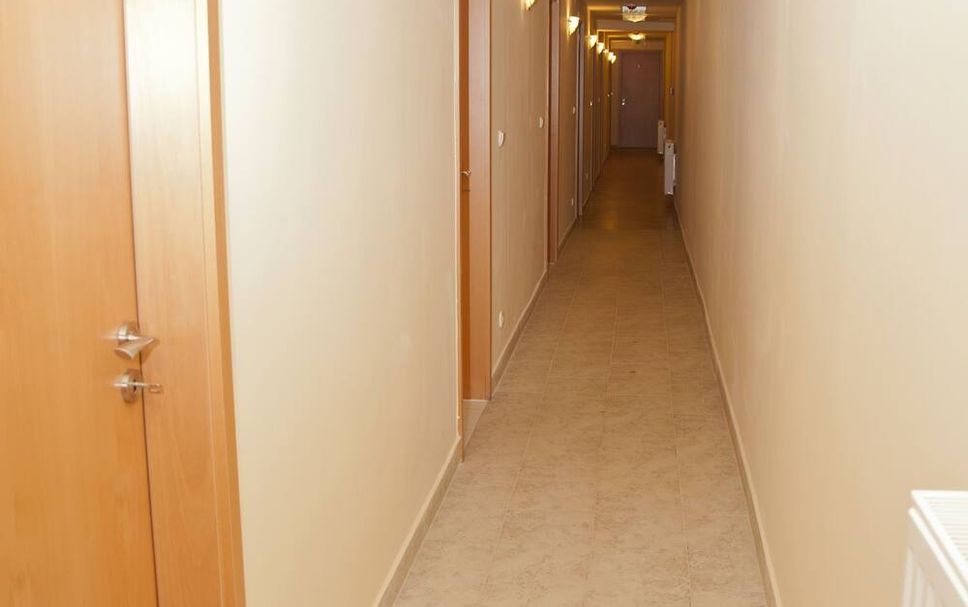 hallway Gambar