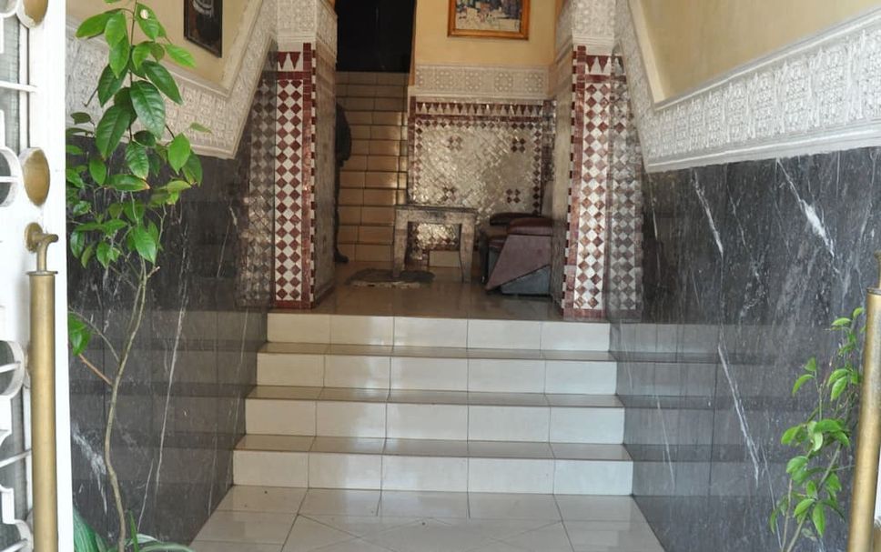 Meja Penyambut Tetamu Gambar