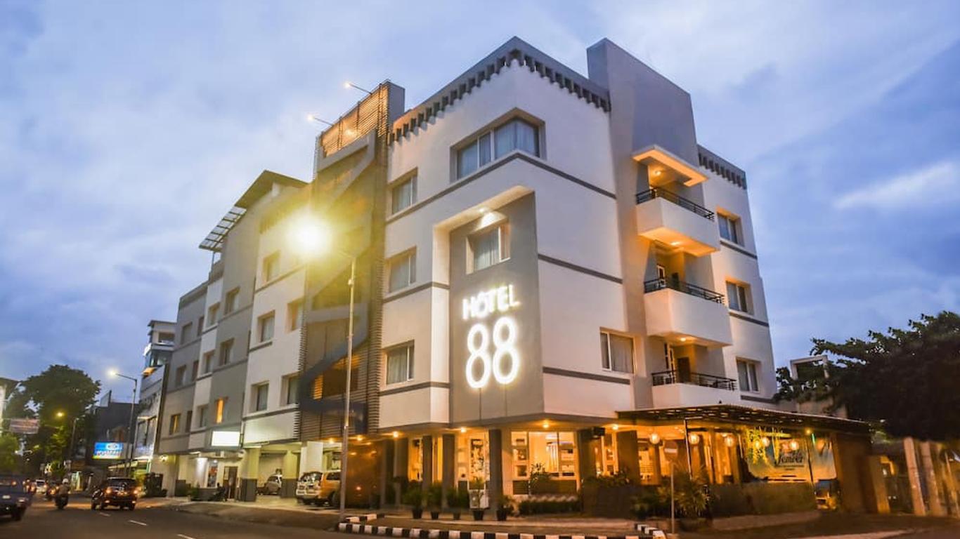 Hotel 88 Jember By Wh