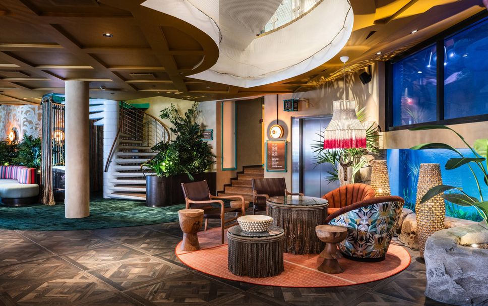 Balai Menunggu Gambar