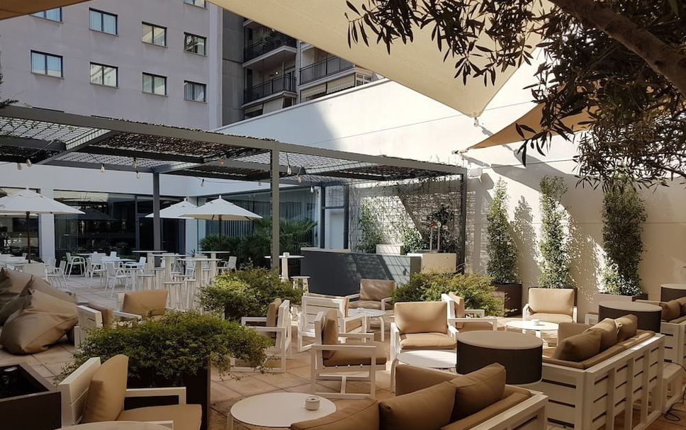 Patio Gambar