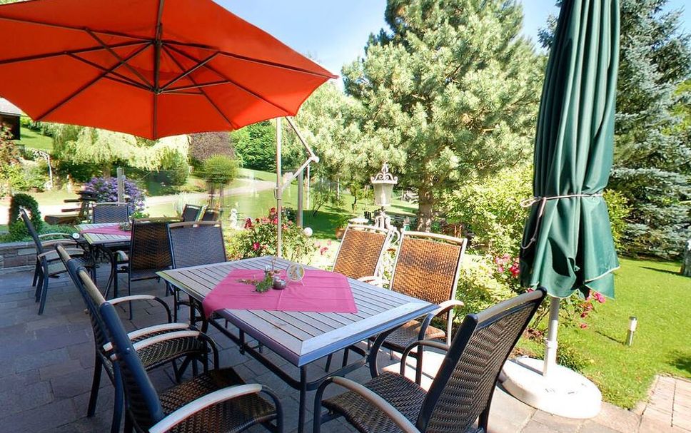 Patio Gambar