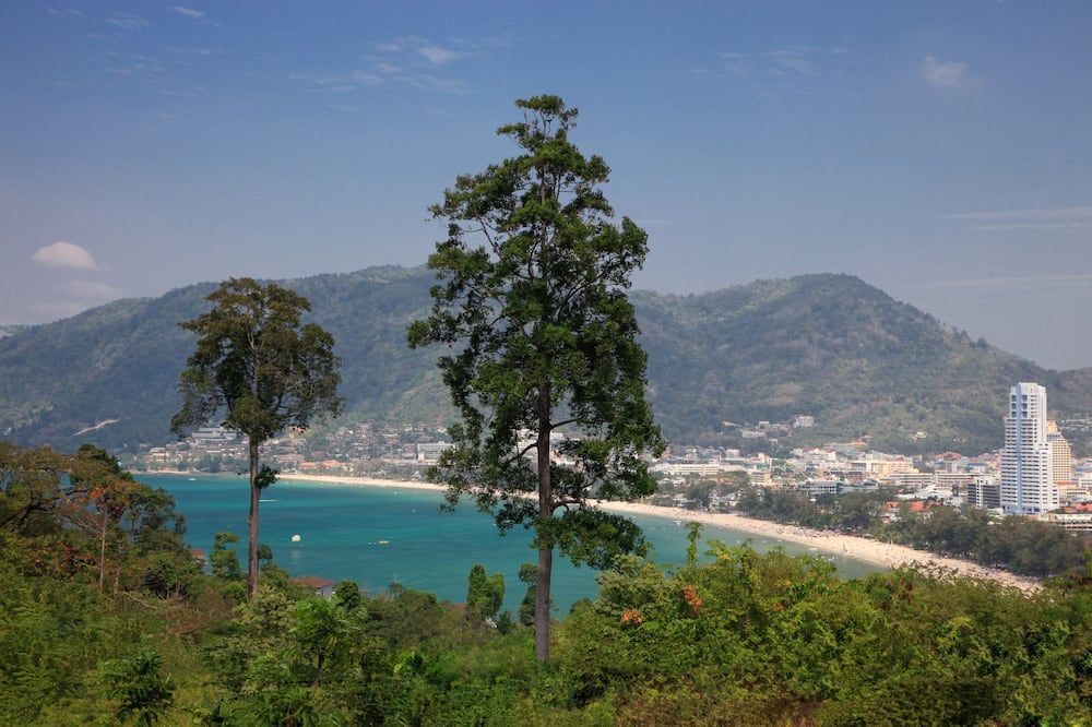 Pemandangan luar
