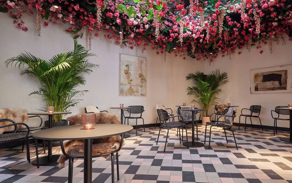 Patio Gambar