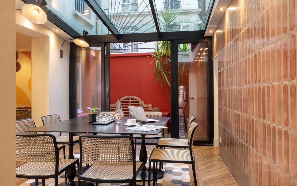 Patio Gambar