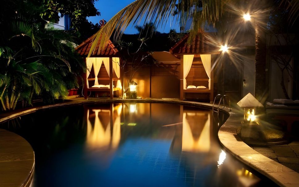 Kolam renang Gambar
