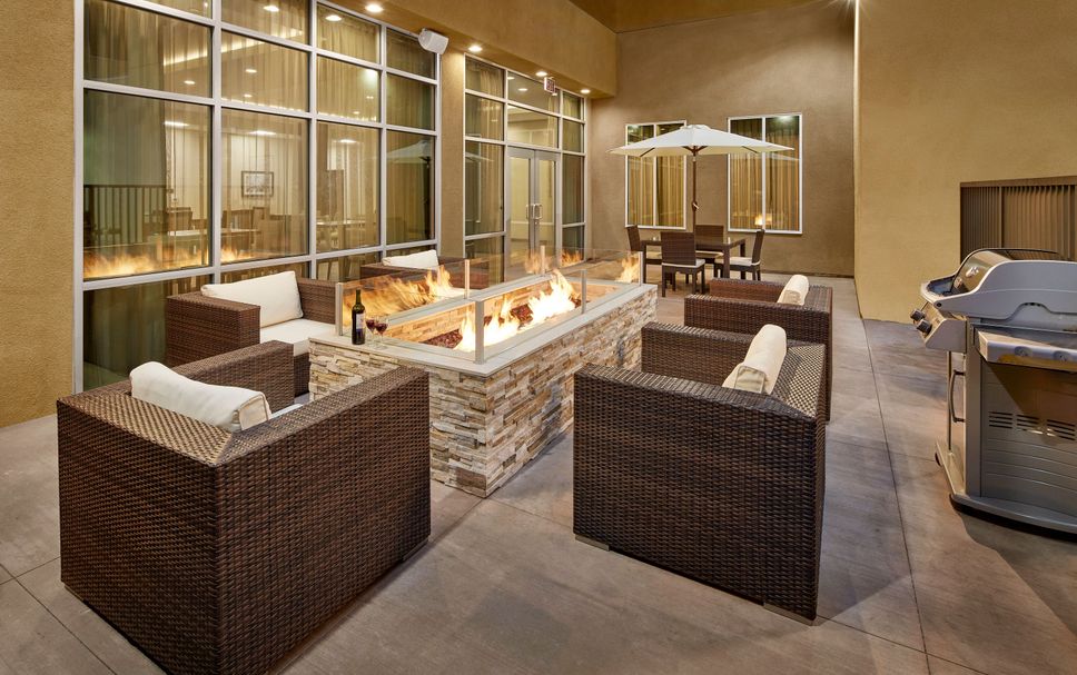 Patio Gambar