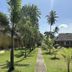Pemandangan luar