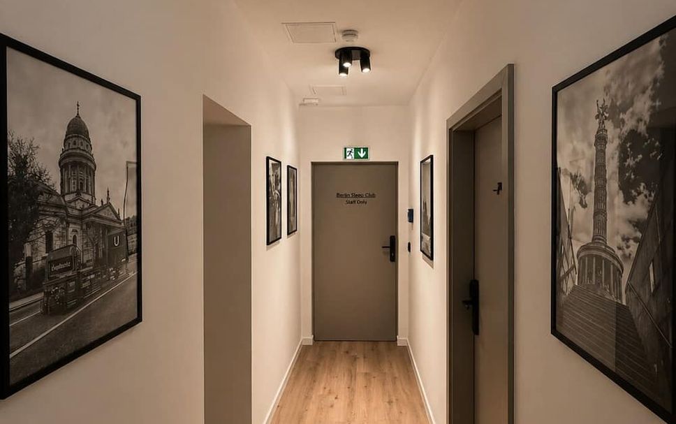 hallway Gambar
