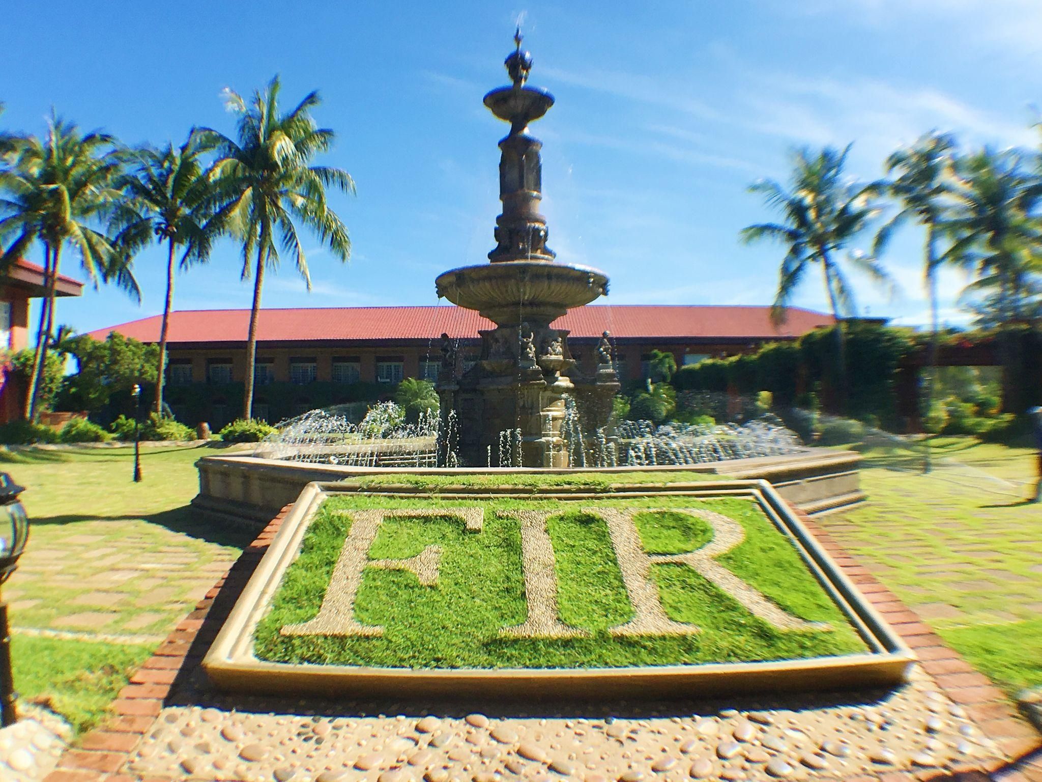 Pemandangan luar