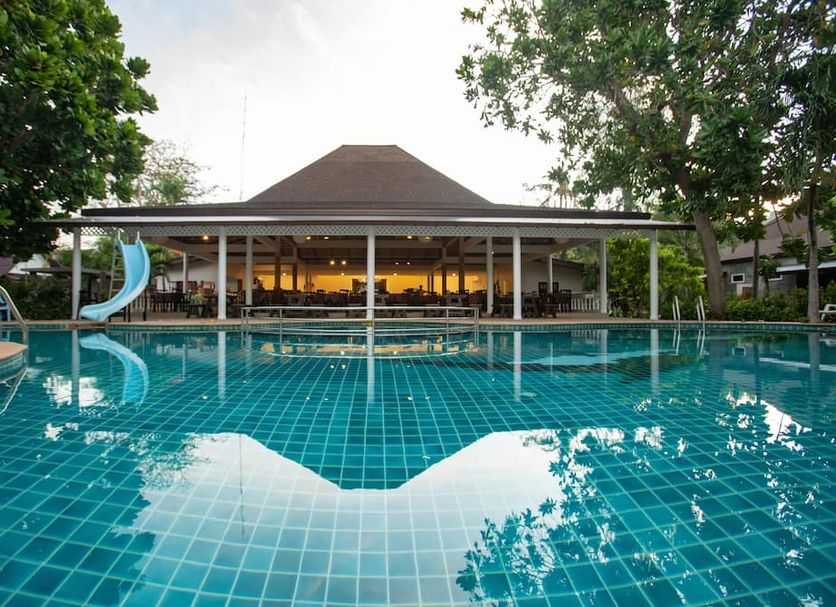 Kolam renang Gambar