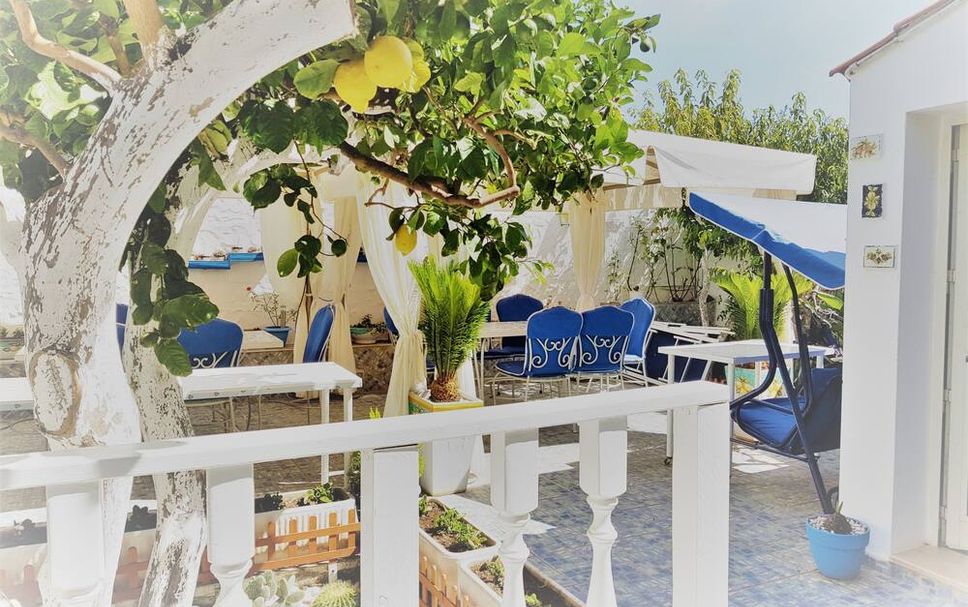 Patio Gambar