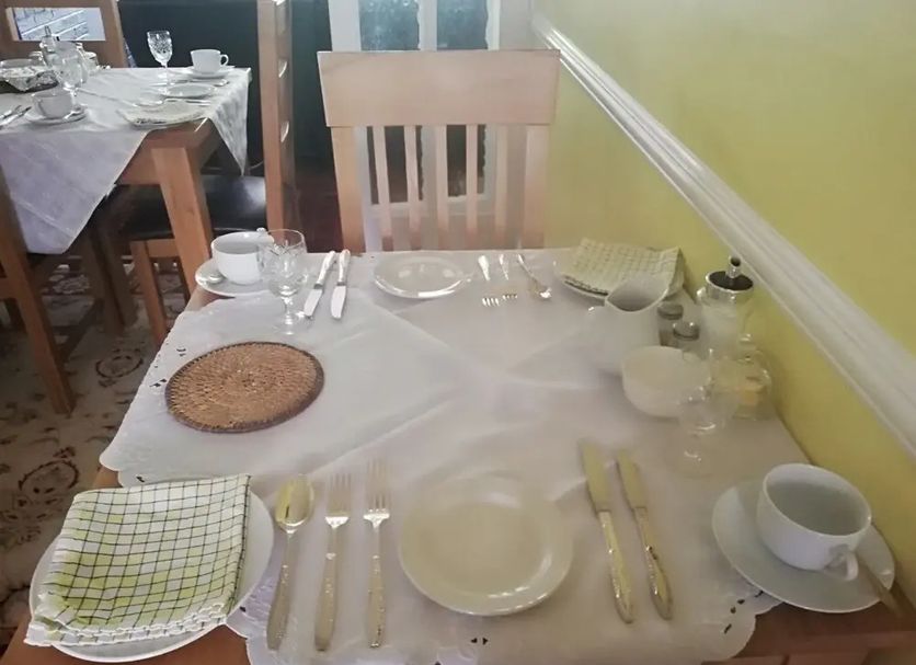 Ruang Makan Gambar