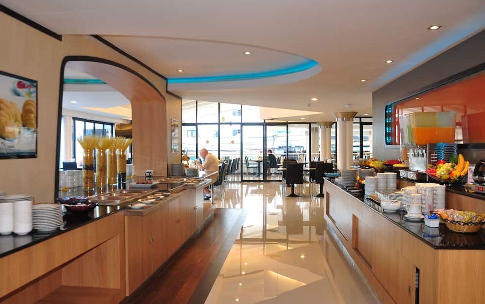 Buffet Gambar
