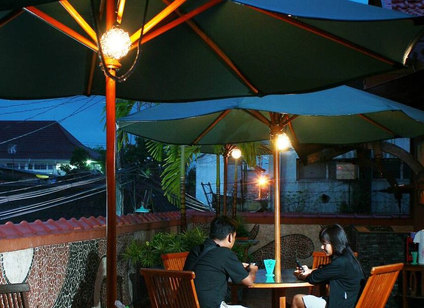Patio Gambar