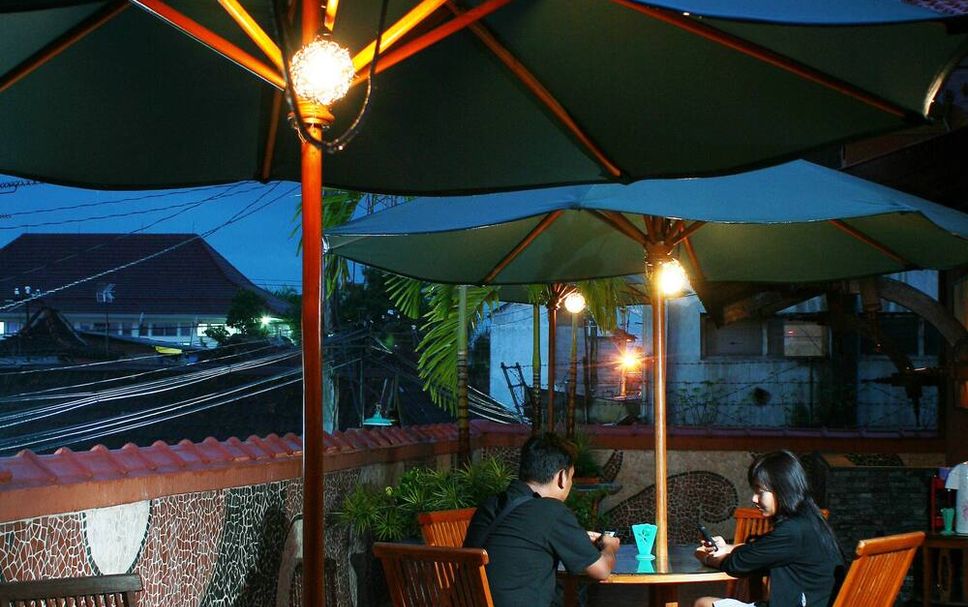 Patio Gambar