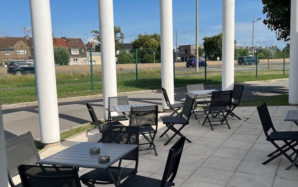 Patio Gambar