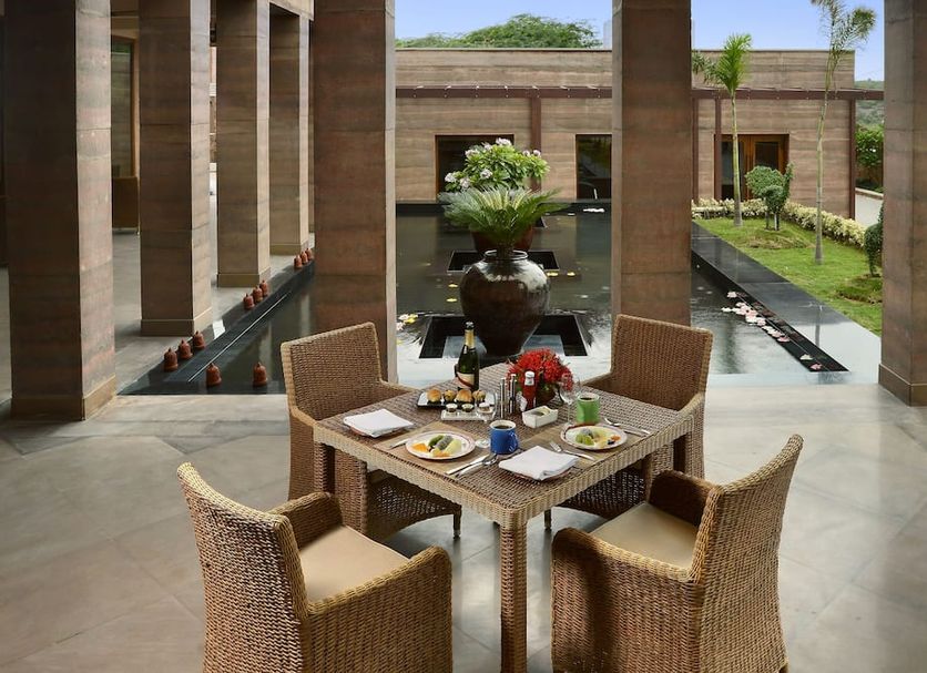 Patio Gambar