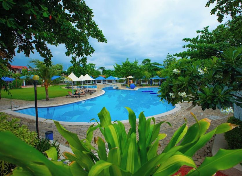 Kolam renang Gambar