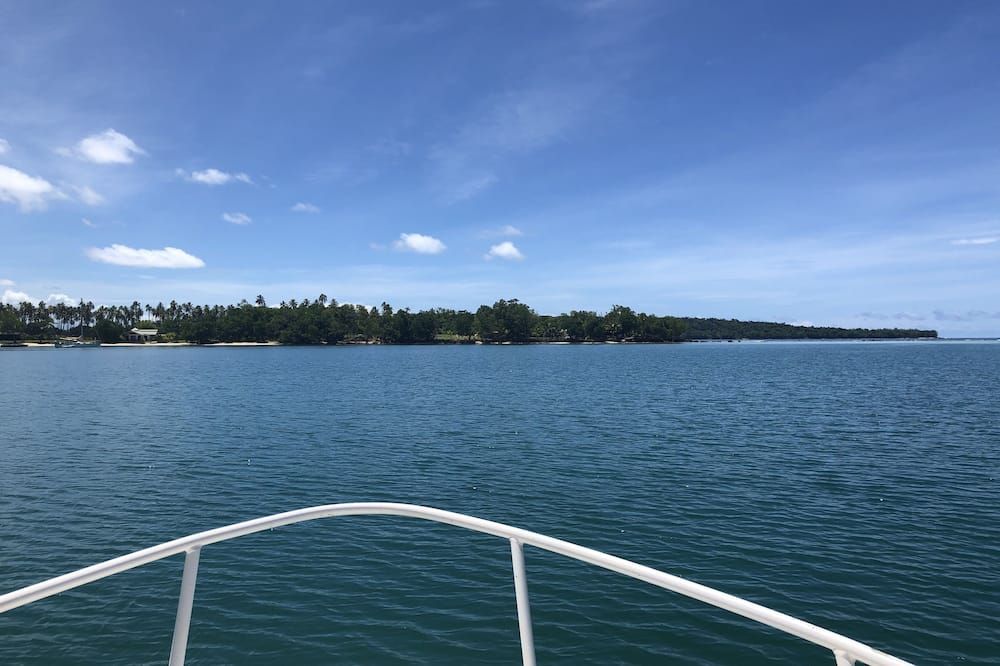 Pemandangan luar