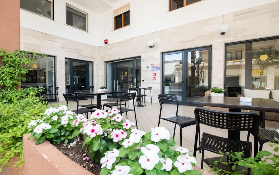 Patio Gambar
