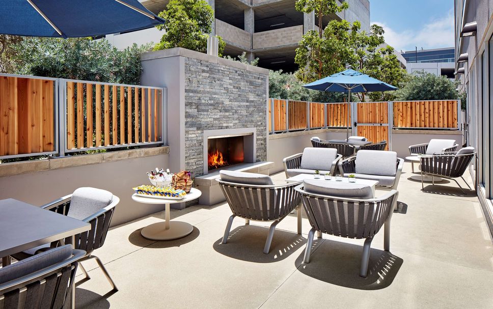 Patio Gambar