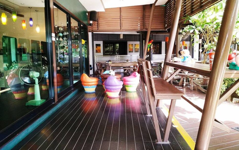 Patio Gambar