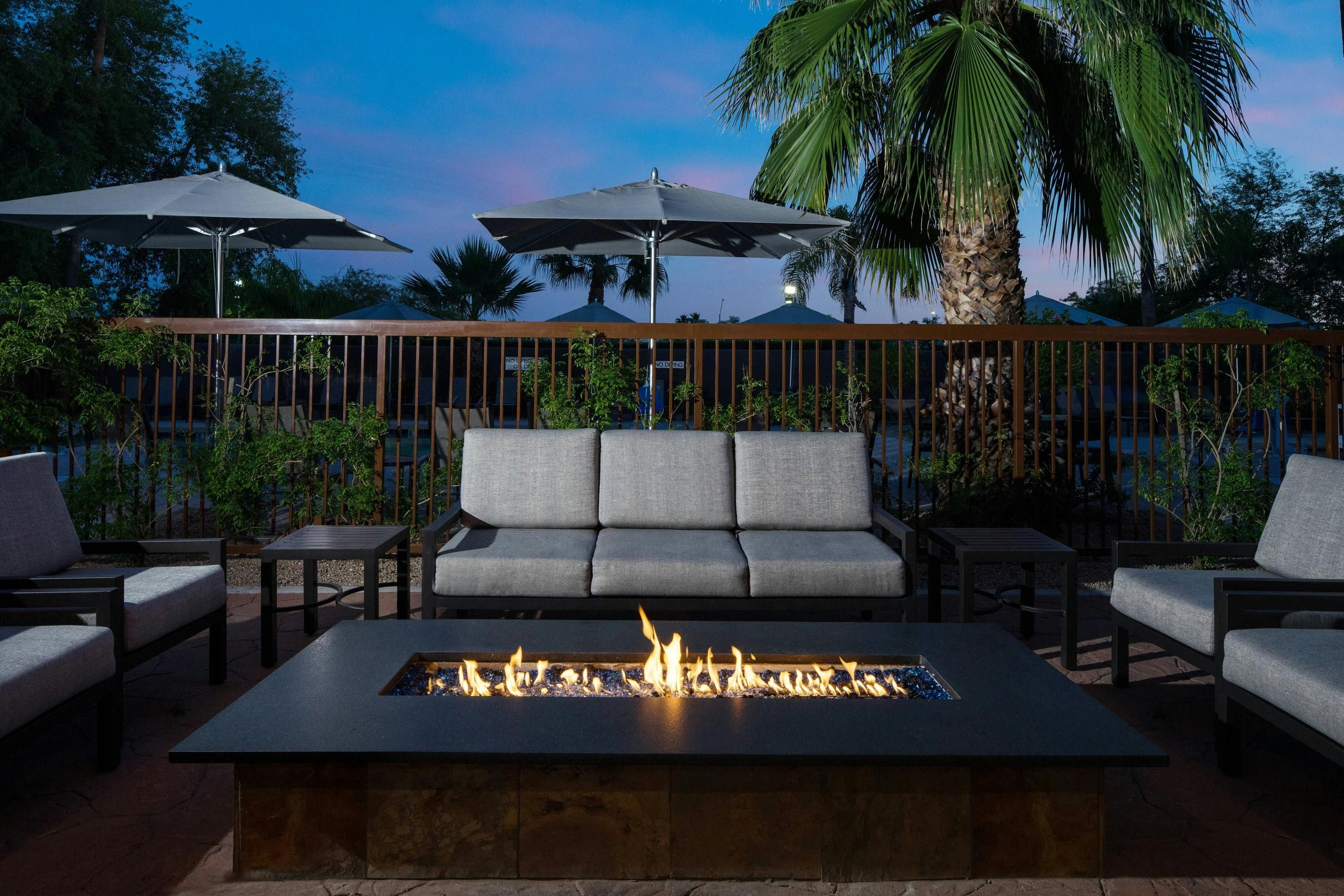 Patio Gambar