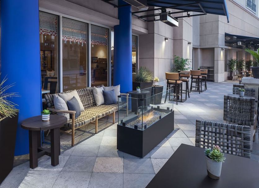 Patio Gambar