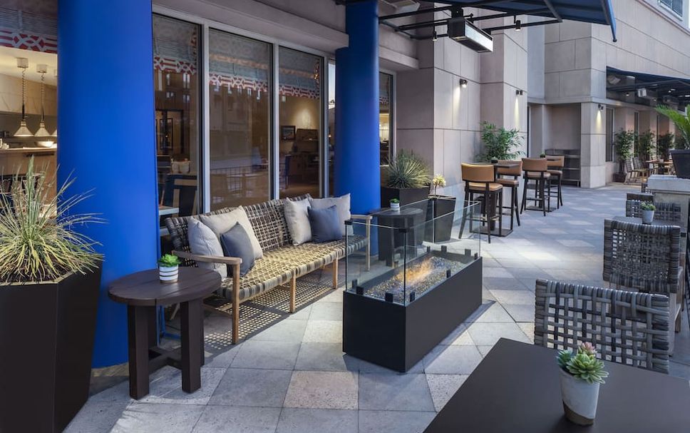 Patio Gambar