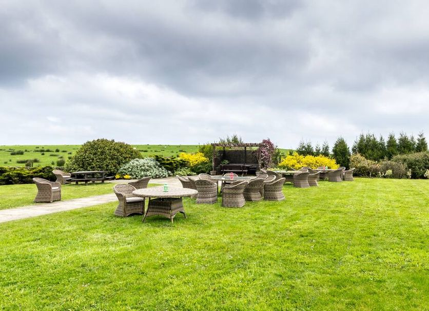 Patio Gambar