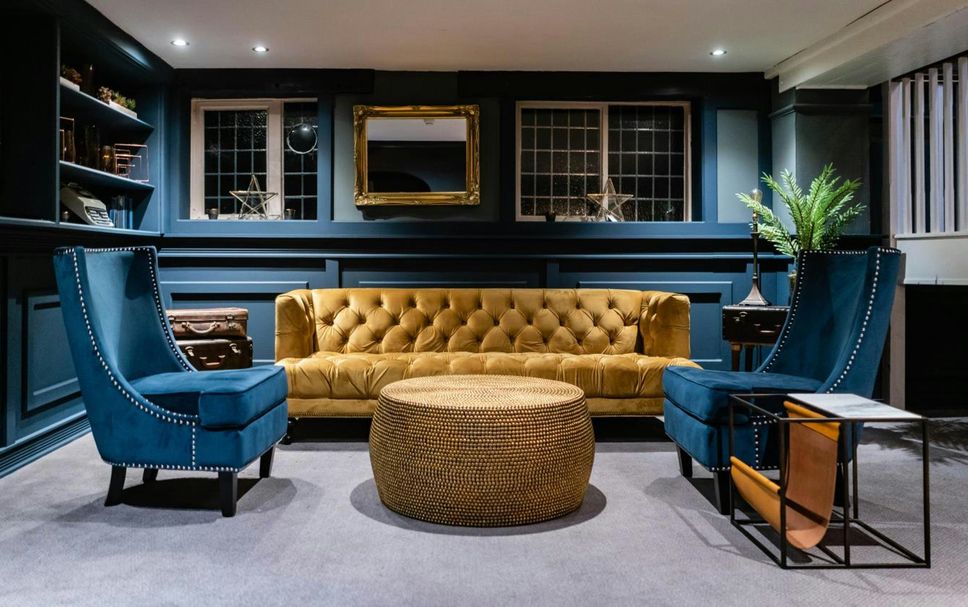 Balai Menunggu Gambar