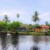 Pemandangan luar