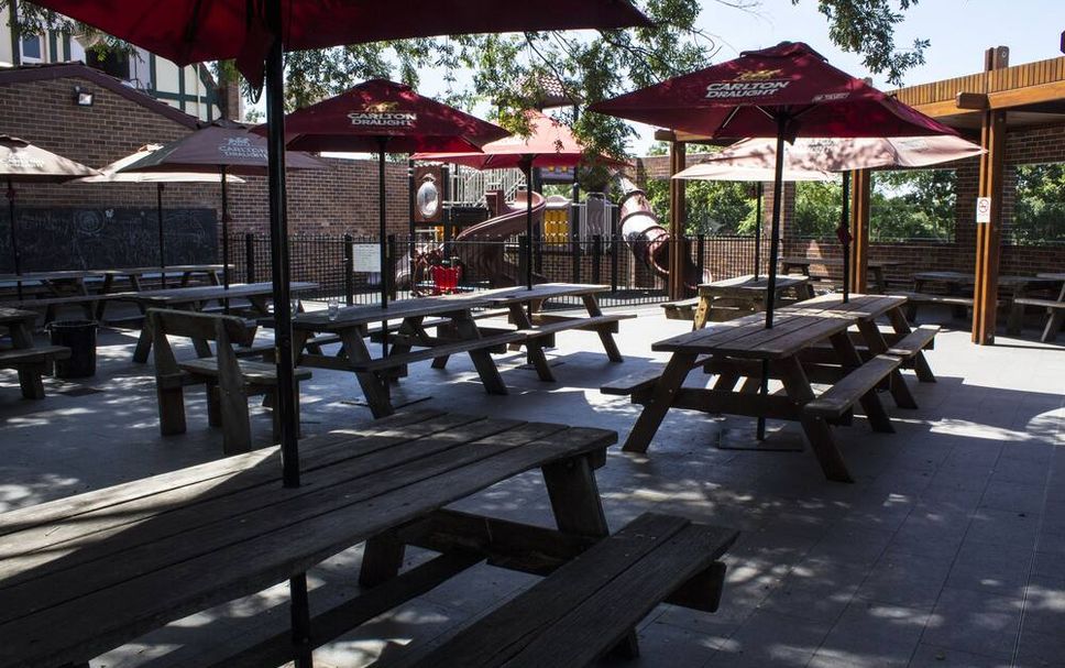 Patio Gambar