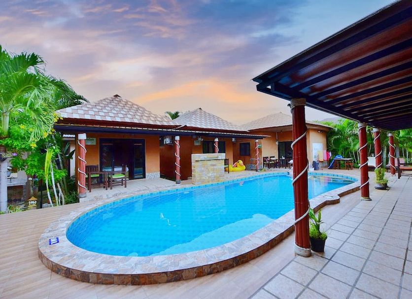 Kolam renang Gambar