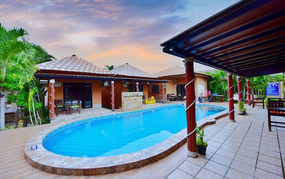 Kolam renang Gambar
