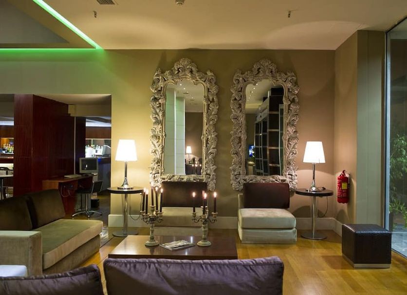 Balai Menunggu Gambar
