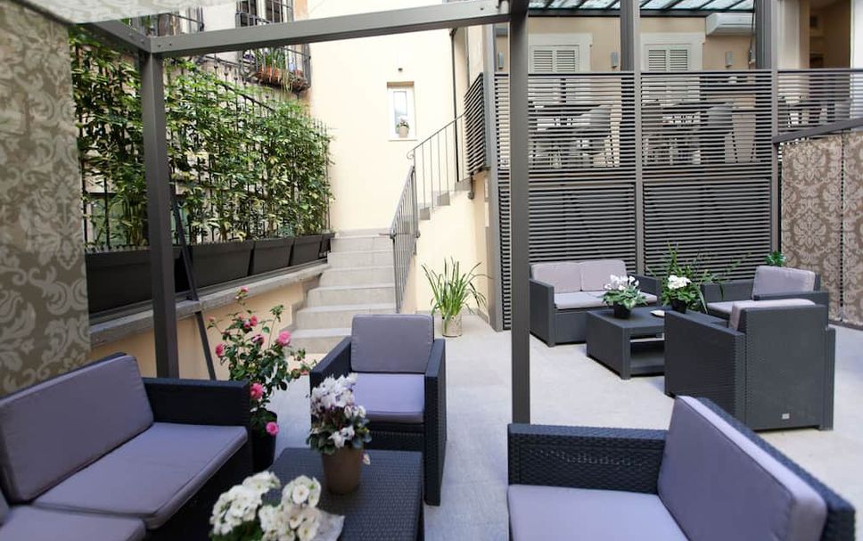 Patio Gambar
