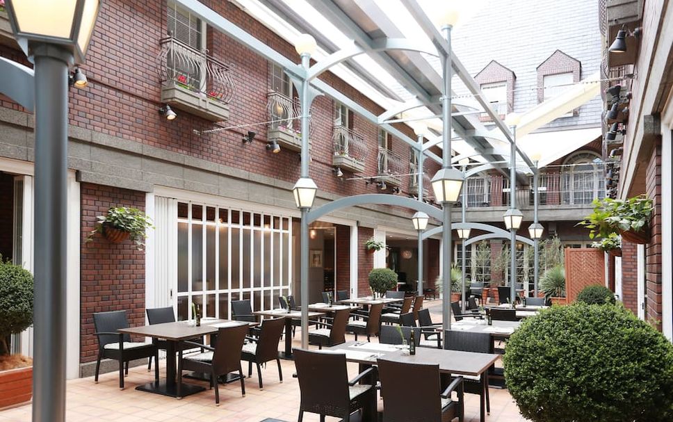 Patio Gambar