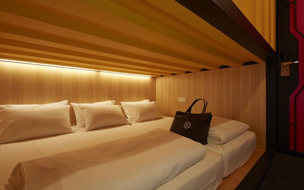 hallway Gambar