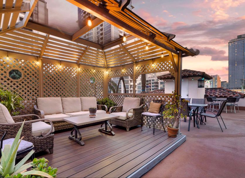 Patio Gambar