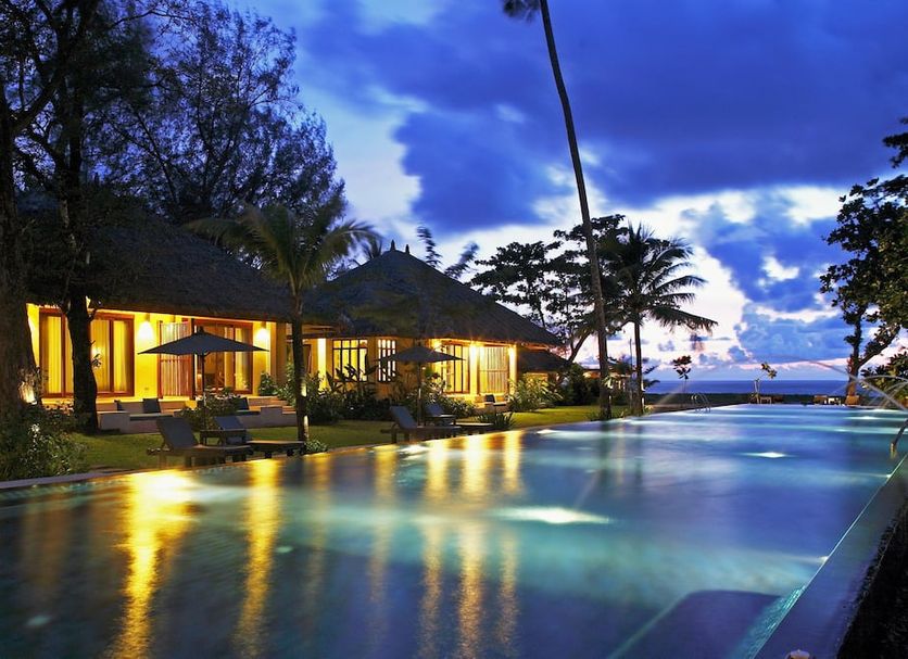 Kolam renang Gambar