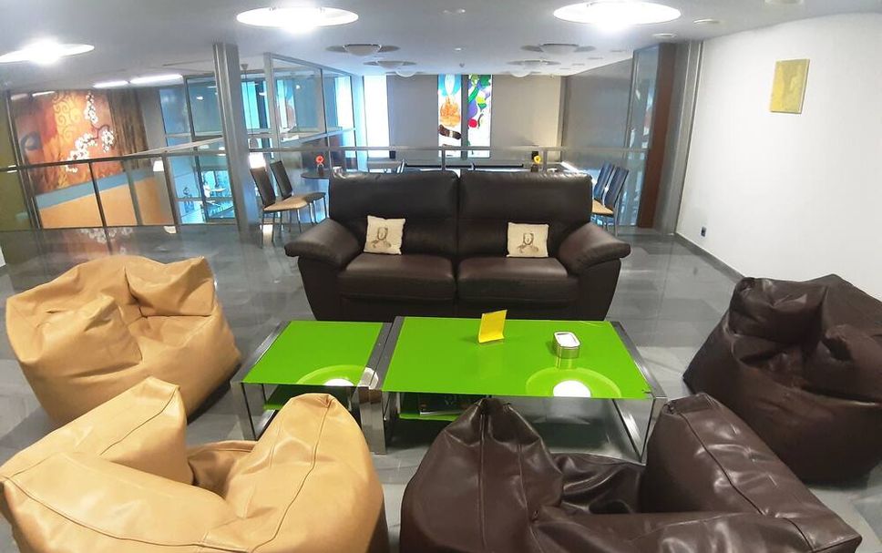 Balai Menunggu Gambar