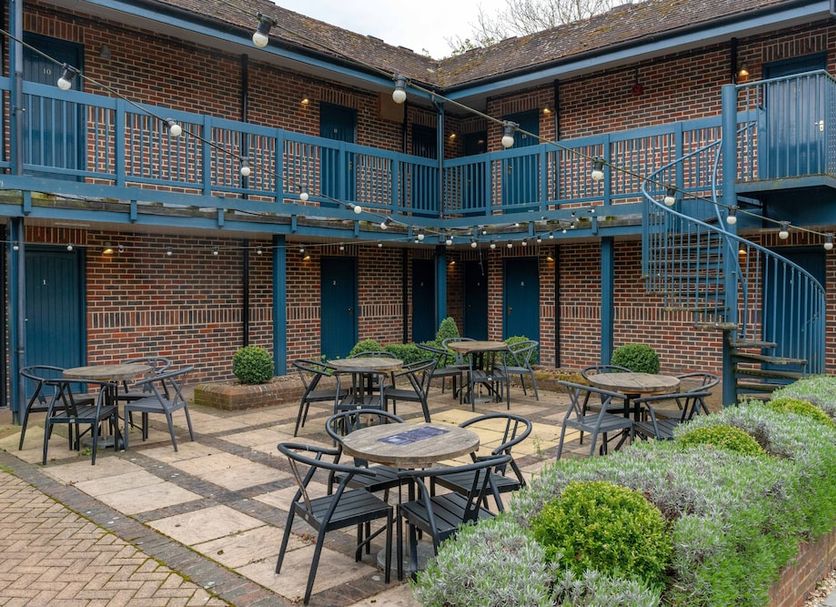 Patio Gambar