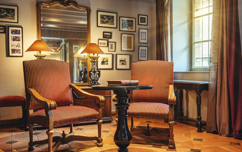 Balai Menunggu Gambar