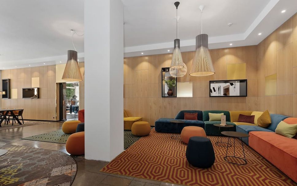 Balai Menunggu Gambar