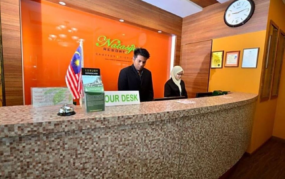 Meja Penyambut Tetamu Gambar